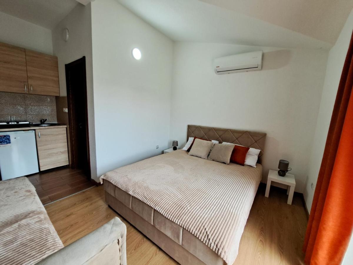 Jasmin Apartmani بار المظهر الخارجي الصورة